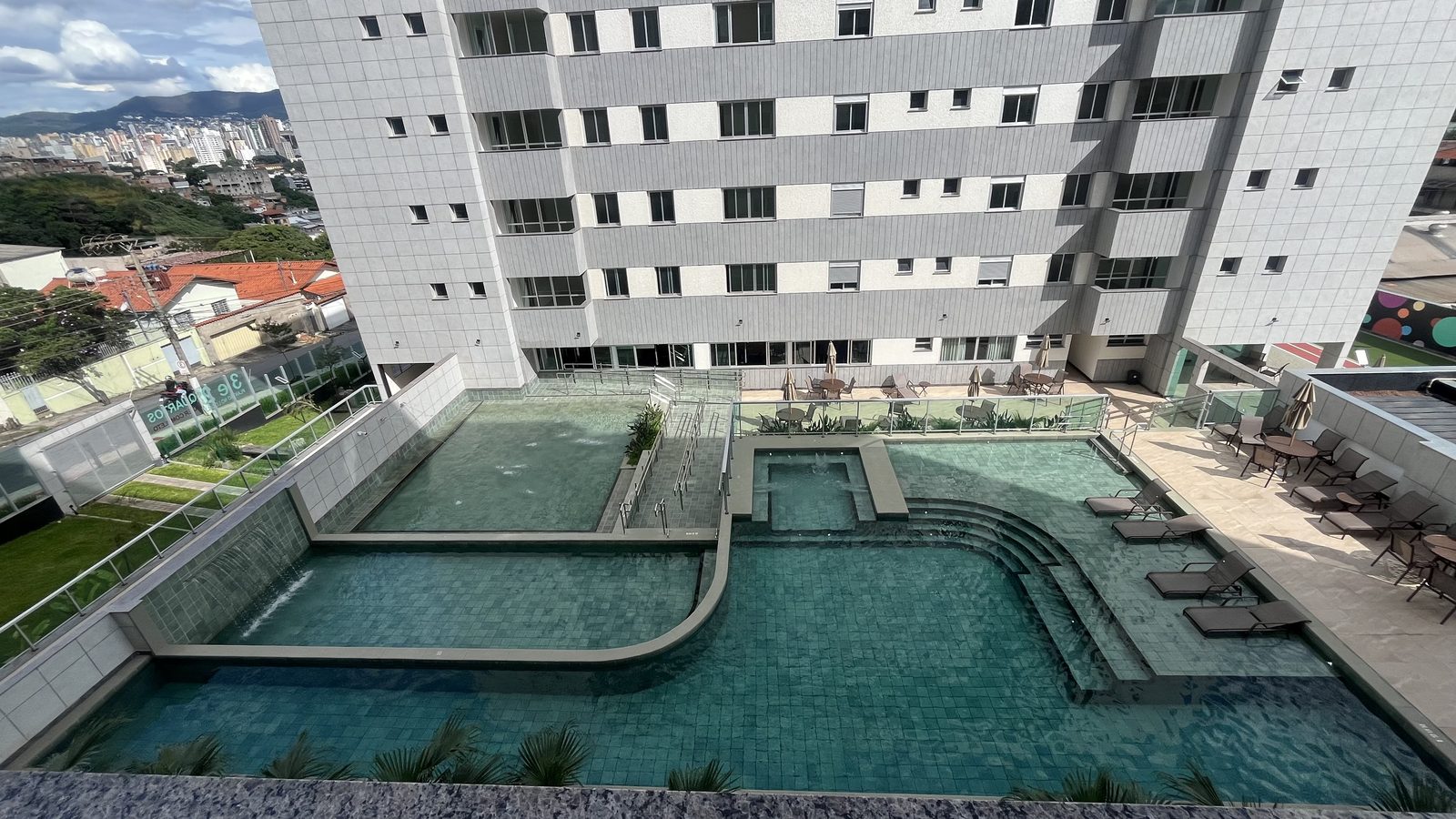 Apartamento, 2 quartos, 1 suíte, 2 vagas